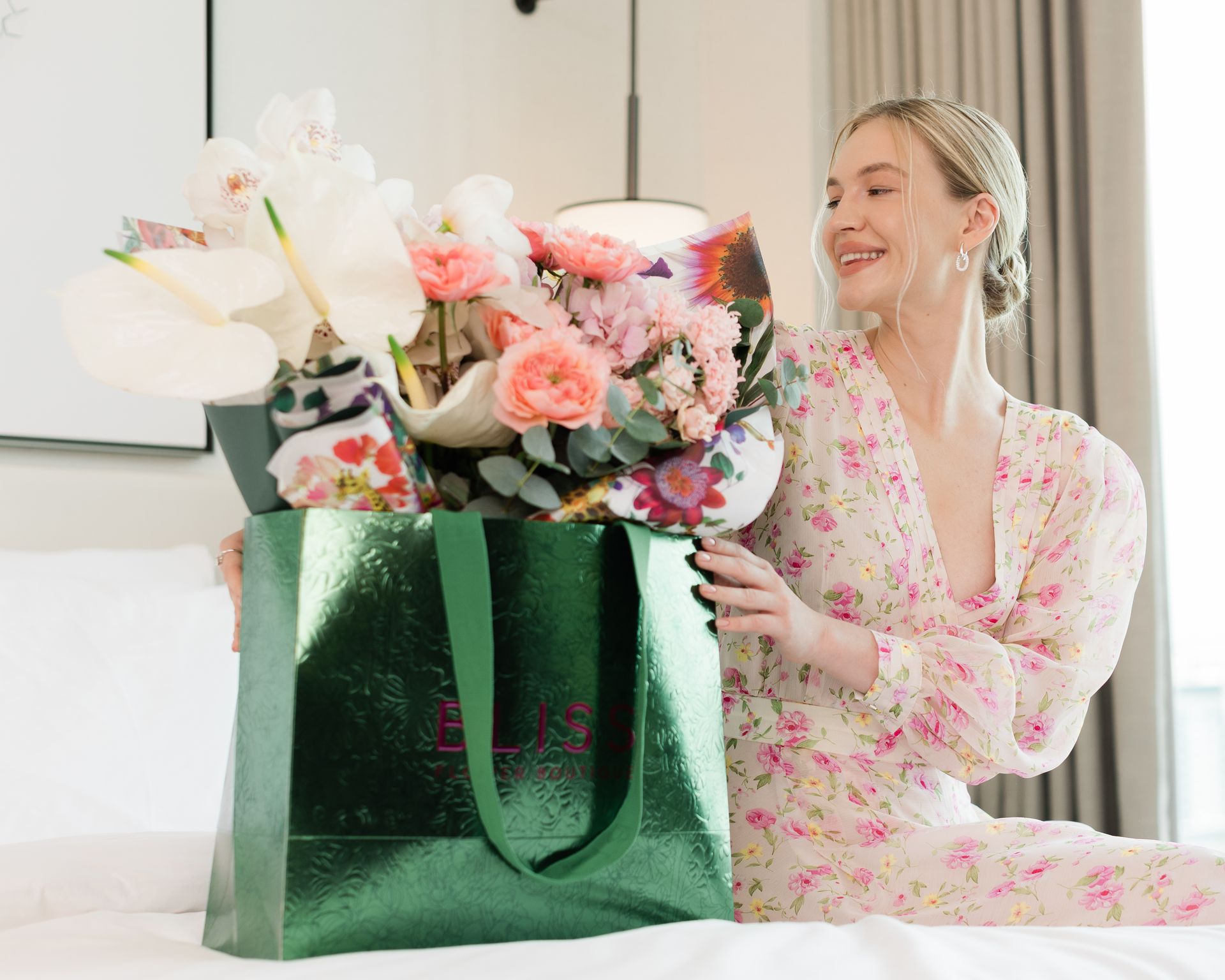 Contact Us Bliss Uae - Dark Images - Beautiful HD Collection